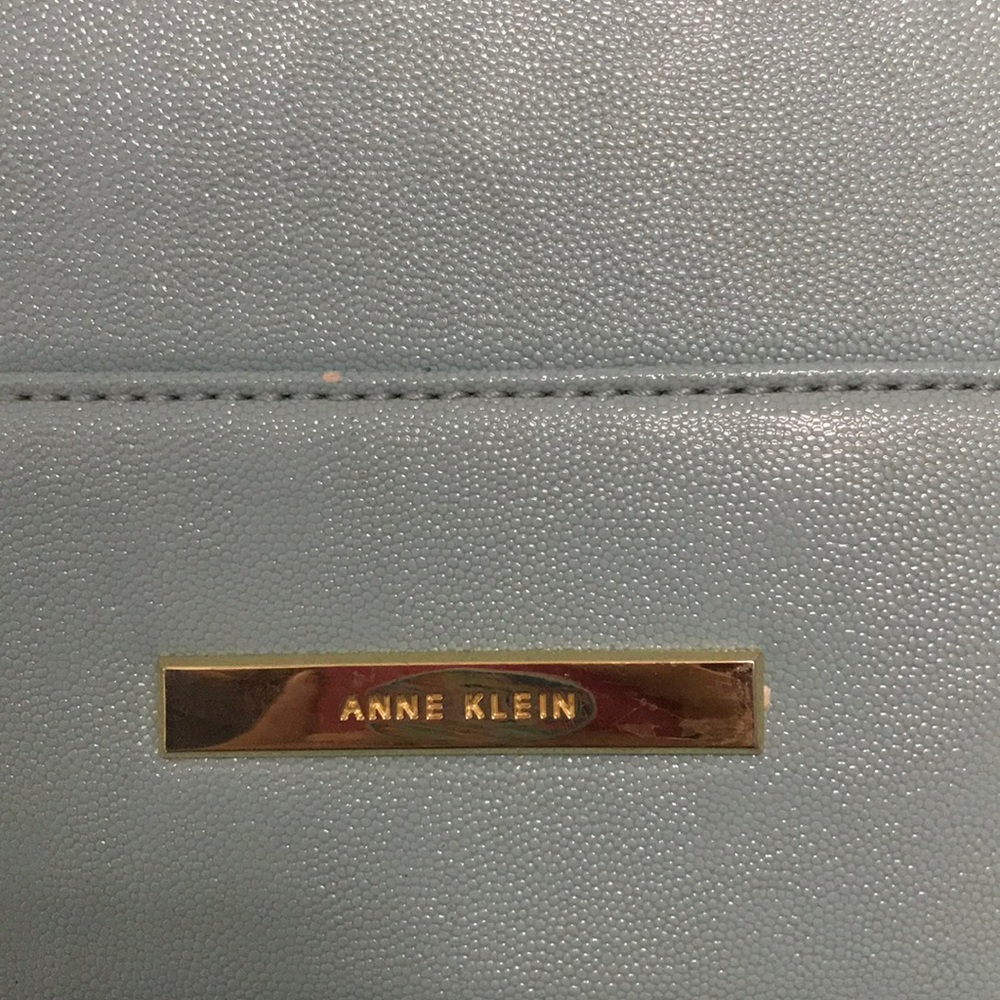 Purse - Picture 3 of 8